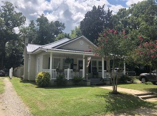 112 E Clay St, Whiteville, NC 28472