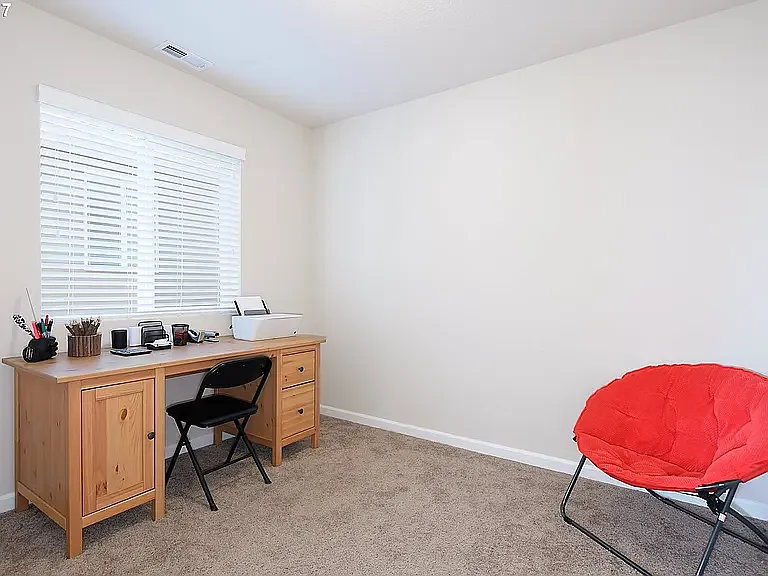15864 SE Swift Ct — Photo 2
