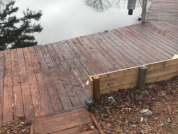 4th image of 95 Mill Pond Ln