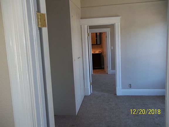 4th image of 309 9th Ave N