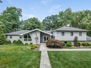 41 Cornell Dr, Livingston, NJ 07039
