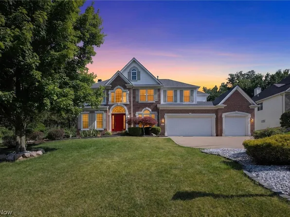 9336 W Hampton Dr, North Royalton, OH 44133