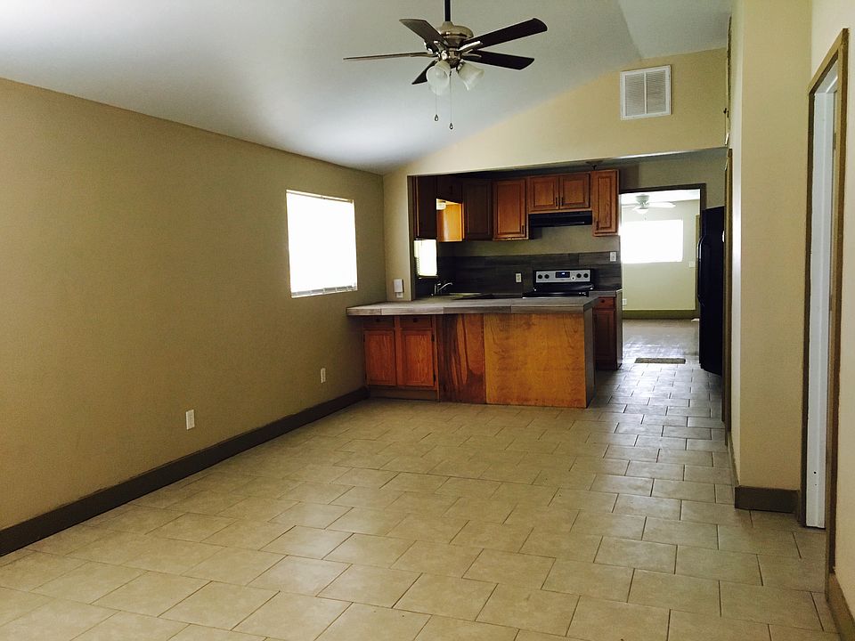 Kitchen and dining room