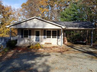 254 Haynesworth Dr, Bassett, VA 24055