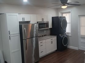 5745 N 6th St, Philadelphia, PA