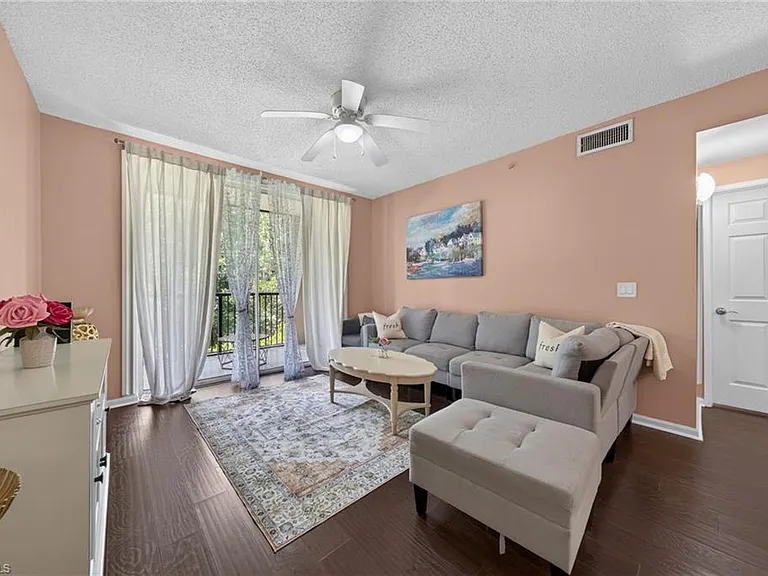 1105 Reserve Ct #206 — Photo 1