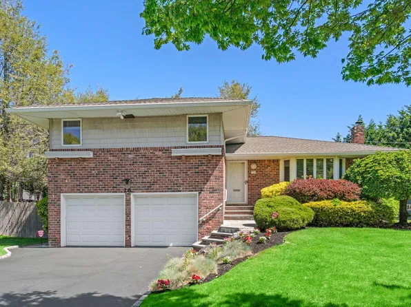 26 Mellow Lane, Jericho, NY 11753