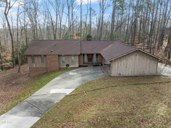 145 Traceway N, Sanford, NC 27332
