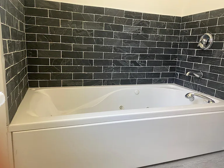 1st Fl Bath