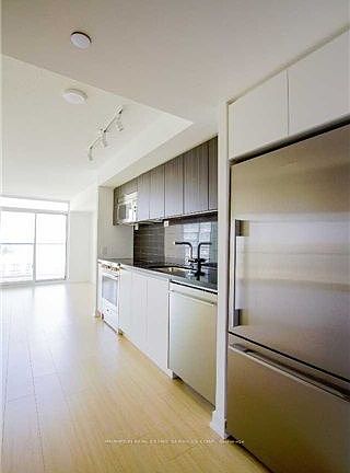 2nd image of 85 Queens Wharf Rd #1910