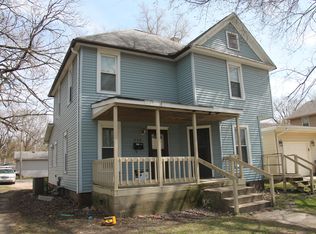 704 S Vine St, Urbana, IL 61801