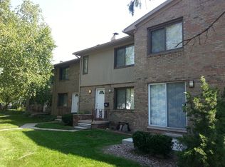 2704 Rochester Rd, Royal Oak, MI 48073