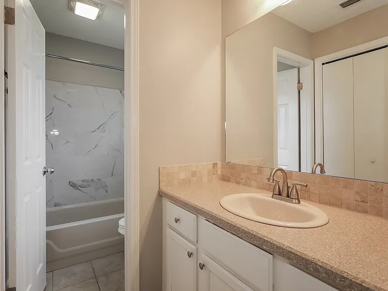 1804 Sherwood Dr — Photo 11