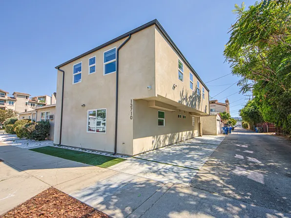 13710 Collins St, Van Nuys, CA 91401