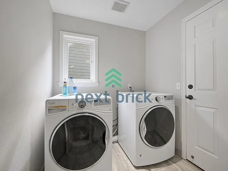 25041 SE 42nd St — Photo 19