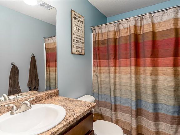 2nd image of 1331 Joshua Cir SE