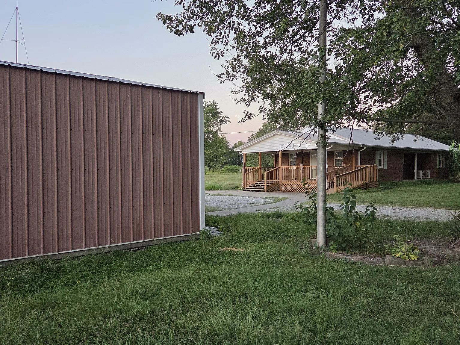 2 bed, 1200 sqft, $1,200 — Photo 2