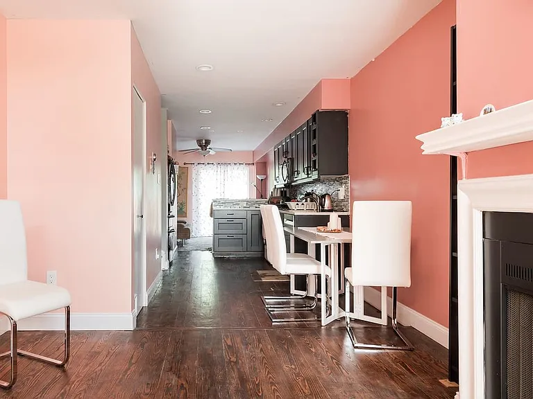 736 McHenry St — Photo 4