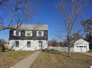 808 Garfield St, Beatrice, NE 68310