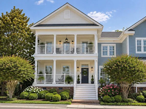 207 S Academy Street, Washington, NC 27889