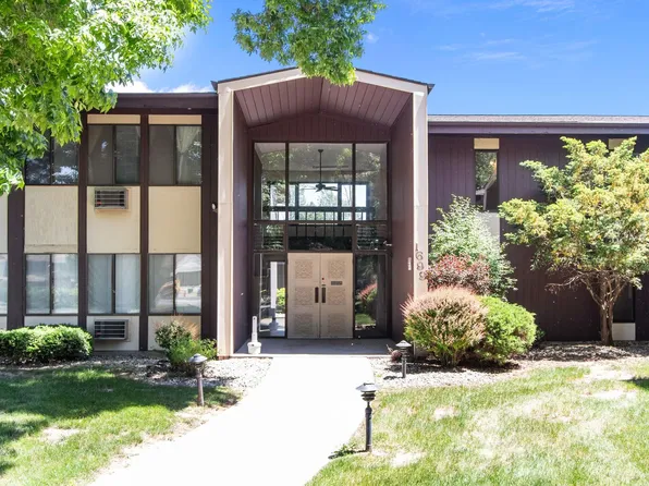 1699 Alcan Dr APT 210, Menasha, WI 54952