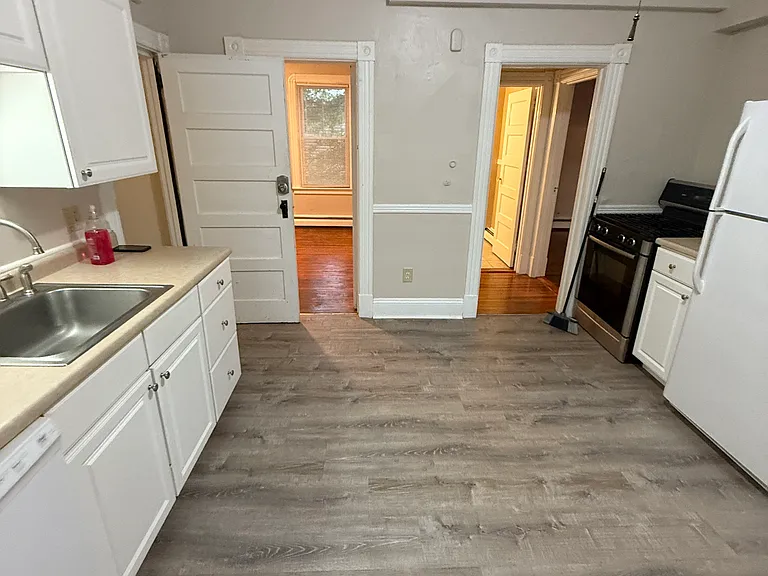 373 Park Rd #2 — Photo 7