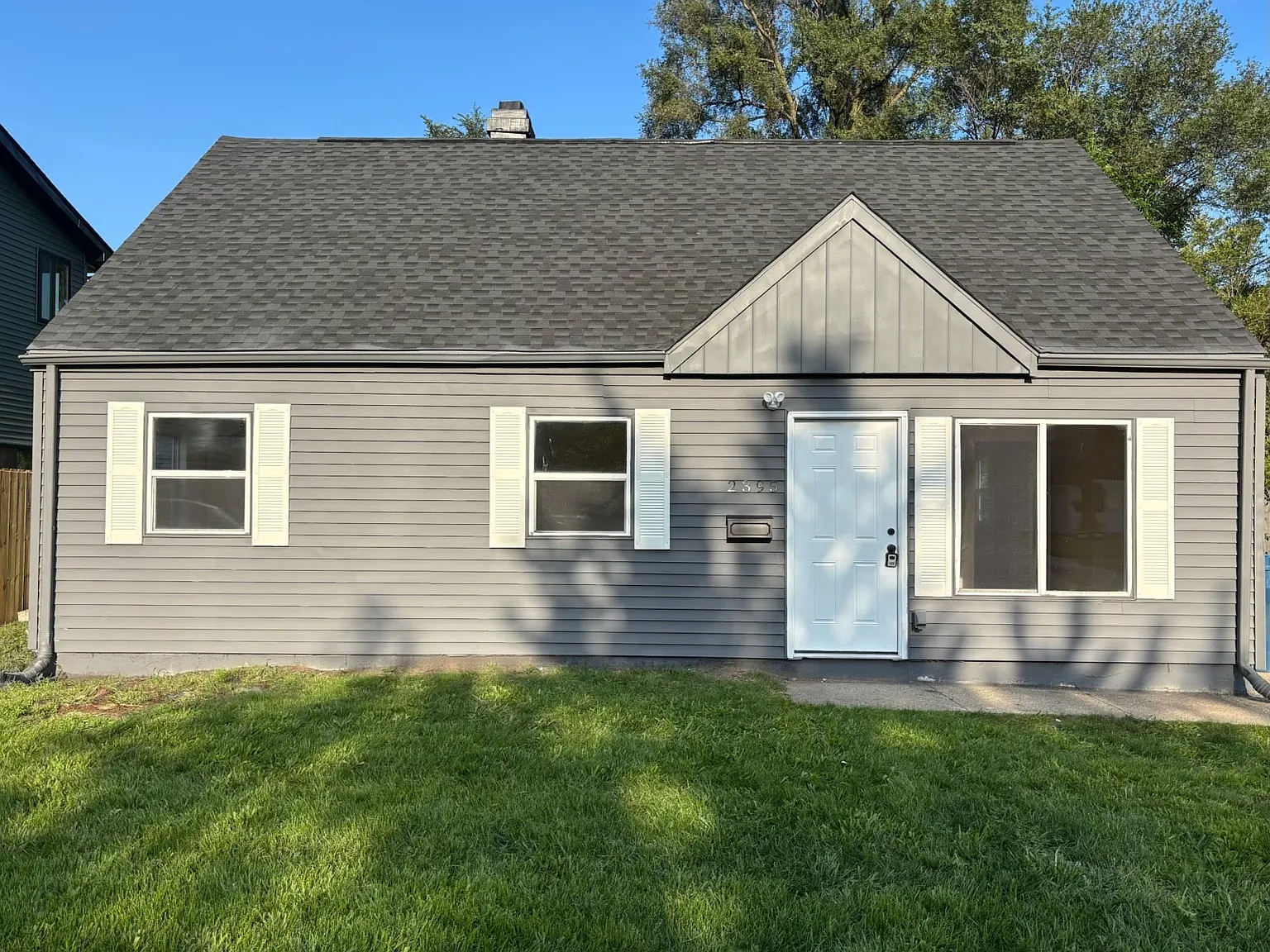 5 bed, 1850 sqft, $1,950 — Photo 1