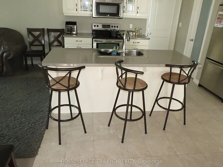 204 Peach Tree Blvd #MAIN LEVEL — Photo 12