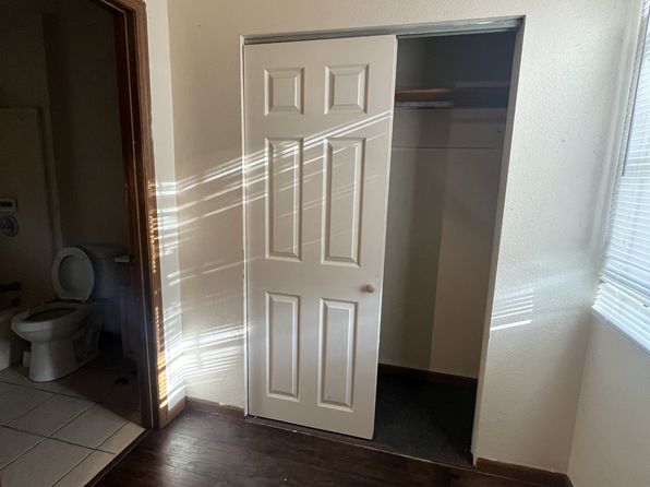 6808 Marybelle Ave #B