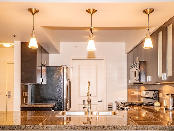 Stainless steel appliances & gas range