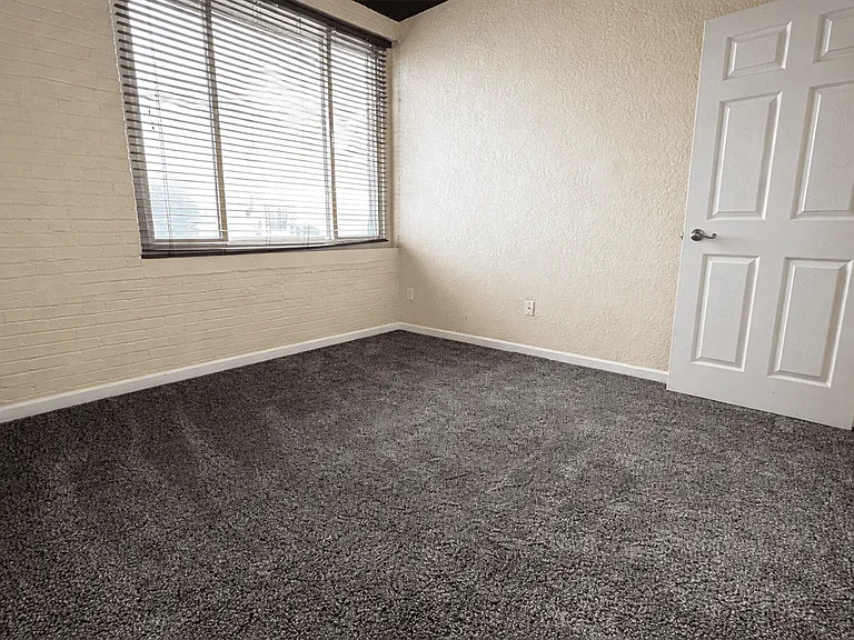 159 W Pearl St #402 — Photo 13