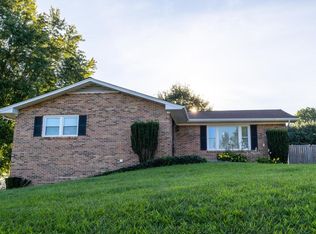 377 Timber Oak Dr, Bristol, VA 24201