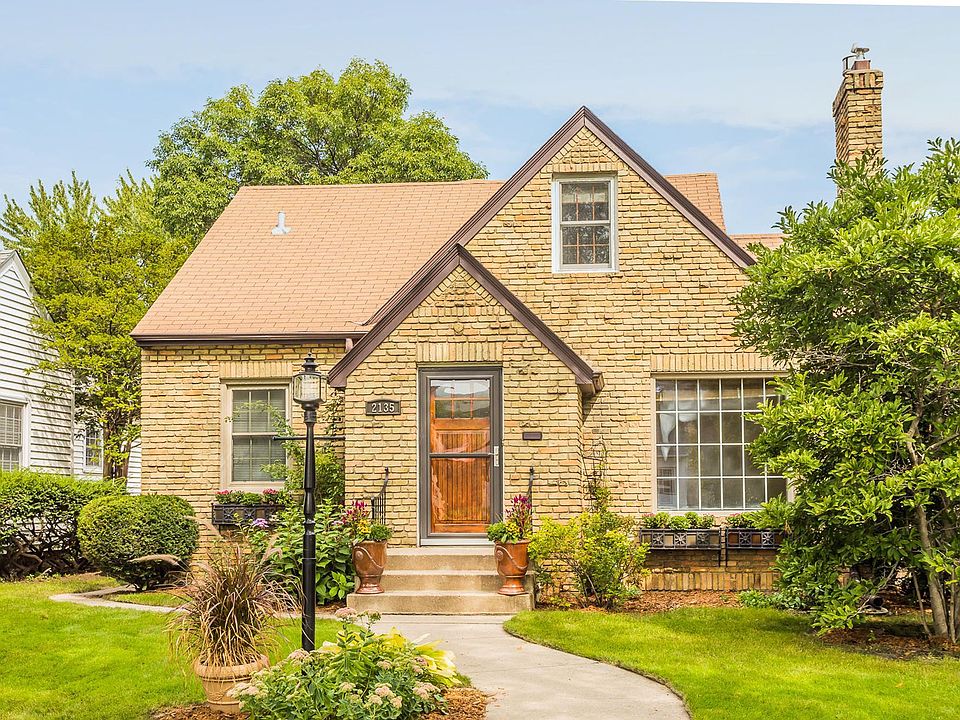 1st image of 2135 Pinehurst Ave