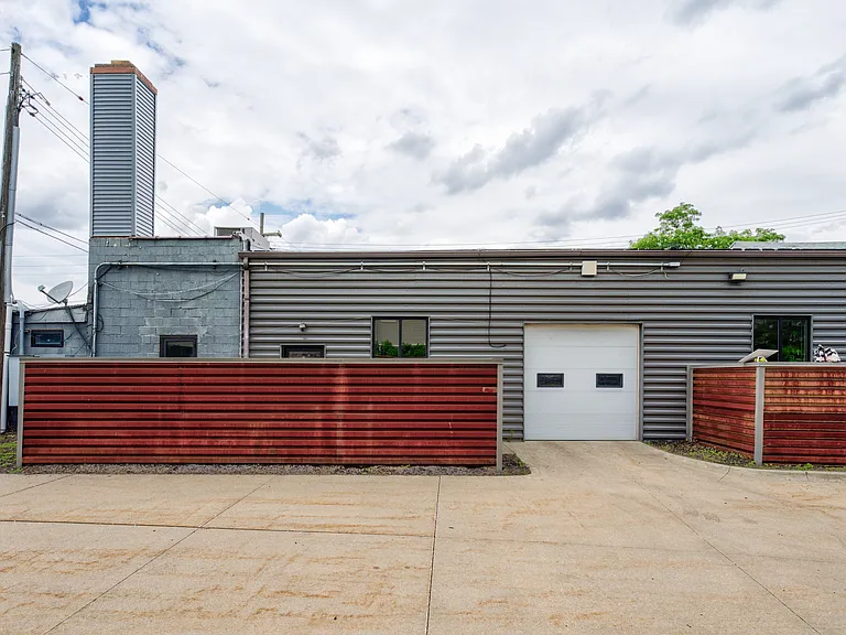1300 Batavia Ave #2 — Photo 34