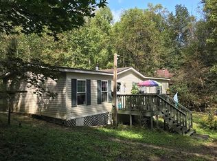 2461 Lower Cane Creek Rd, Stanton, KY 40380