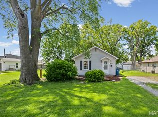 570 Shellview St, Bethalto, IL 62010