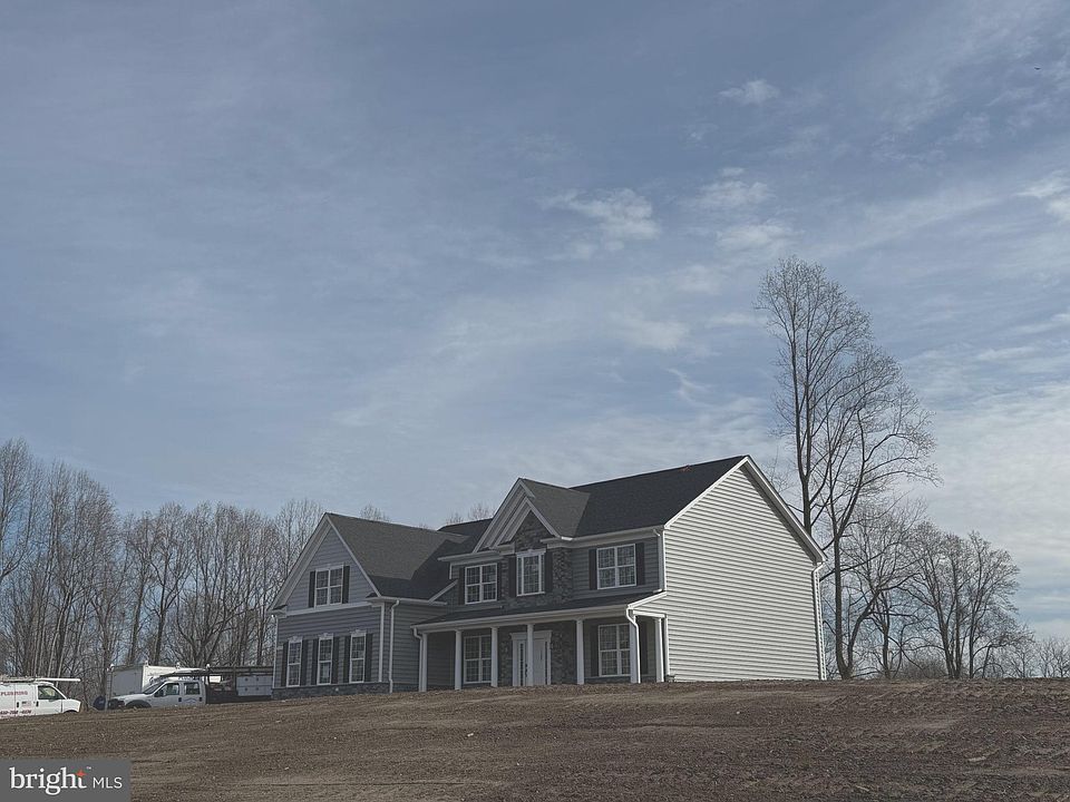 2nd image of 3621 Dustins Ln