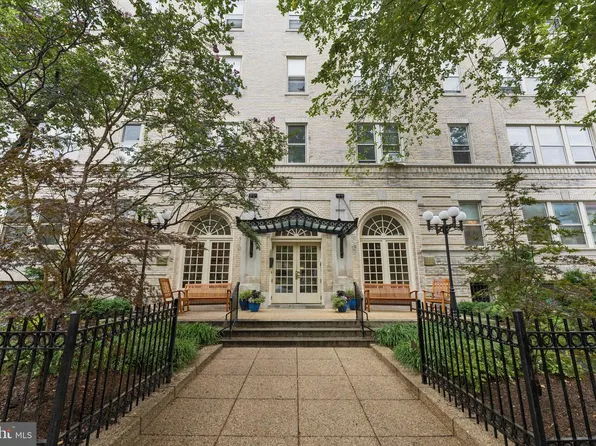 1725 17th St NW #102, Washington, DC 20009