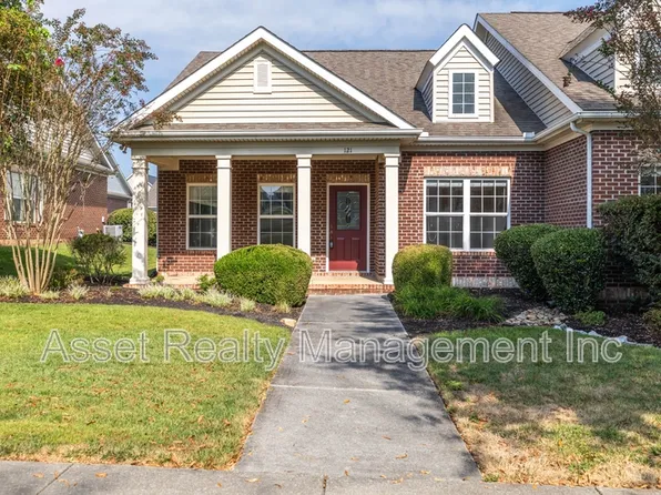121 Hatleyberry St, Oak Ridge, TN 37830