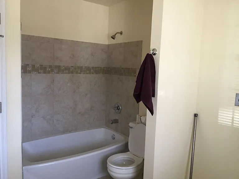 80 Contour Dr — Photo 12