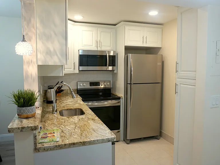 2851 Somerset Dr #27 — Photo 2