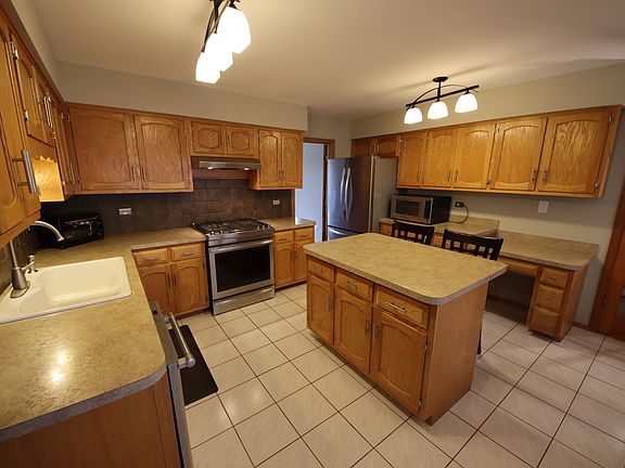 2nd image of 10844 Lorel Ave