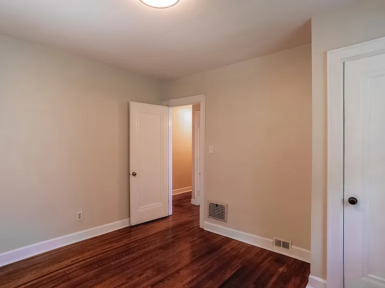 2956 Harrison Ave #3 — Photo 17