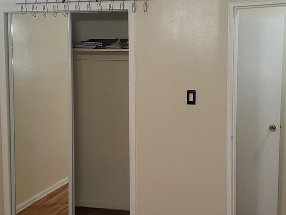 4th image of 965 E 101st St Floor 1