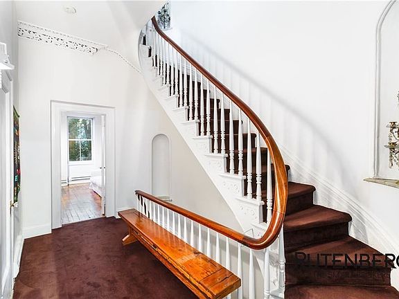 5th image of 487 W 22nd St Penthouse 1