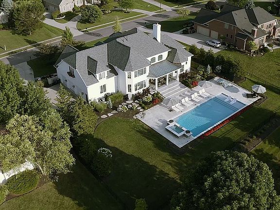 4th image of 4541 Maxwell Dr