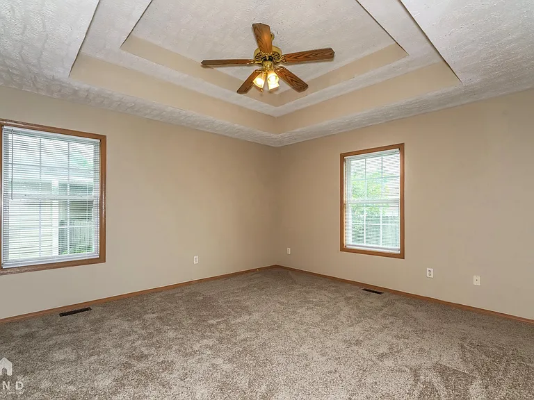 410 W White Ash Rd — Photo 10