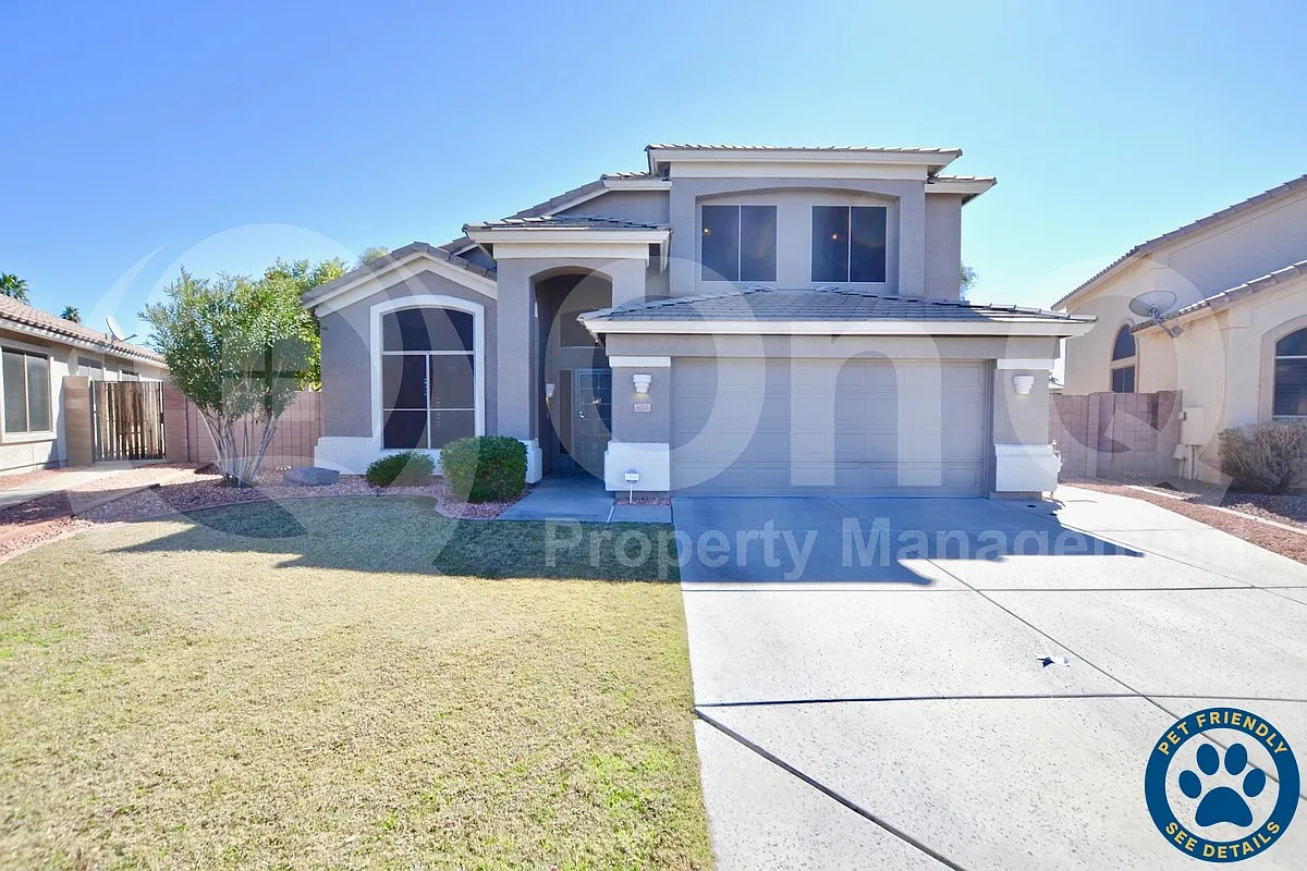 4 bed, 2.5 bath, 2350 sqft, $2,799 — Photo 1