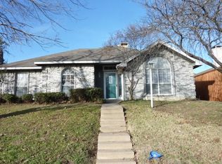 1418 Dudley Dr, Carrollton, TX 75007