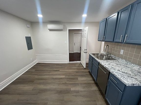 3rd image of 915 Rockhill St #2A